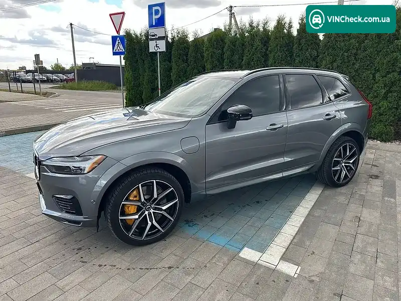 Volvo XC60 2021, фото з оголошення 2 з 20, VIN YV4BK0DP4M1834778