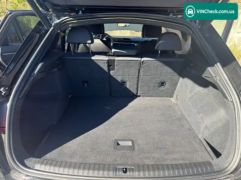Audi Q3 2020, фото з оголошення 2 з 20, VIN WA1AECF39L1022788