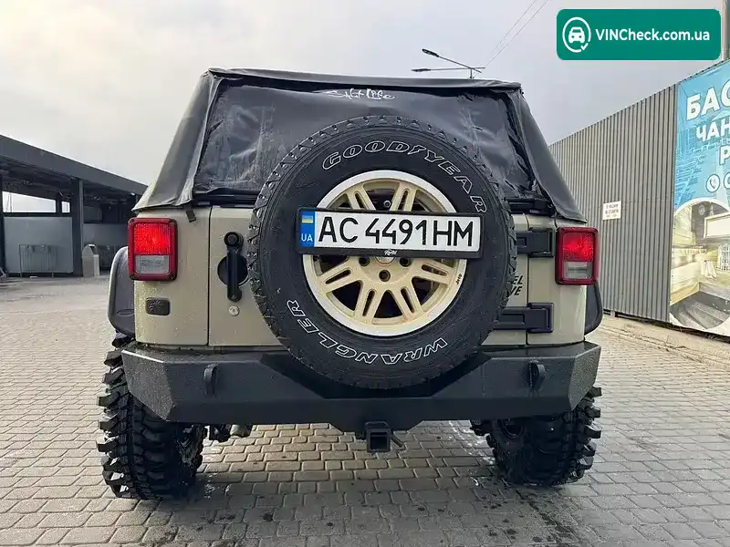 Jeep Wrangler 2017, фото з оголошення 2 з 8, VIN 1C4AJWAG3HL610081
