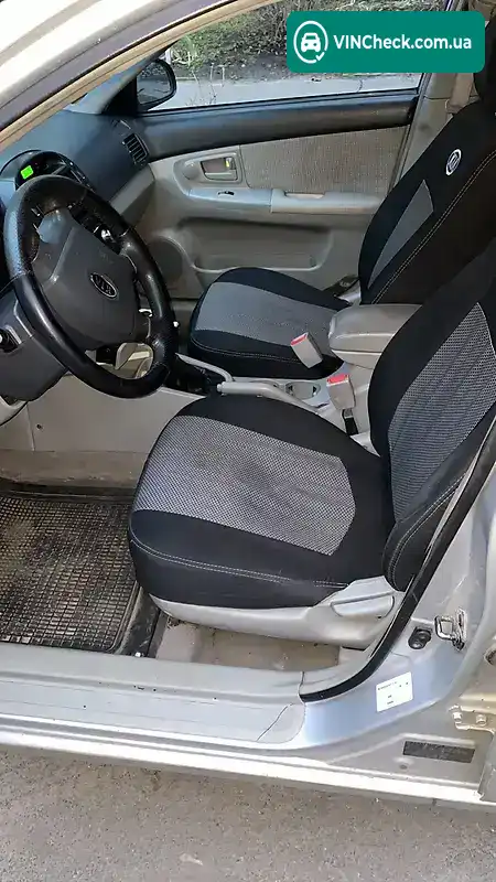 Kia Cerato 2006, фото з оголошення 2 з 14, VIN KNEFE227275375851