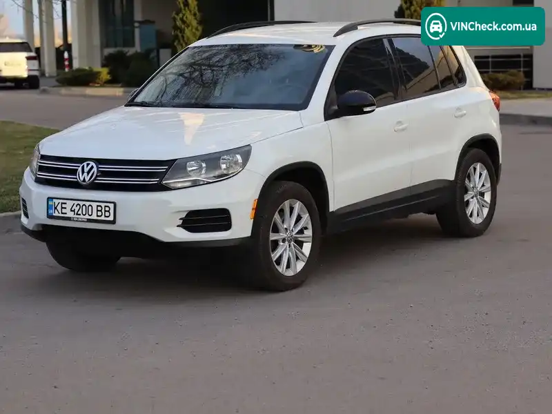 Volkswagen Tiguan 2015, фото з оголошення 1 з 20, VIN WVGAV7AX4FW600144