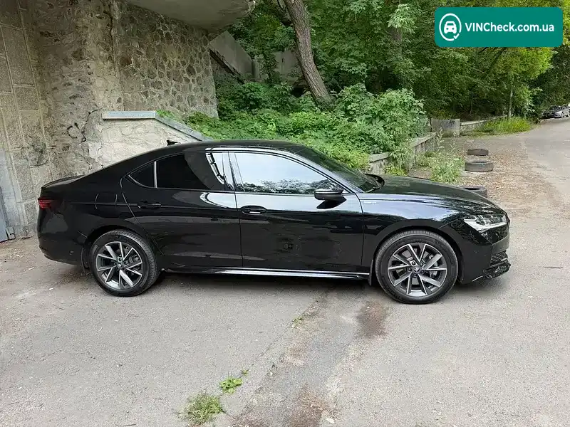 Skoda Superb 2025, фото з оголошення 2 з 17, VIN TMBCR0NZ3TC023284
