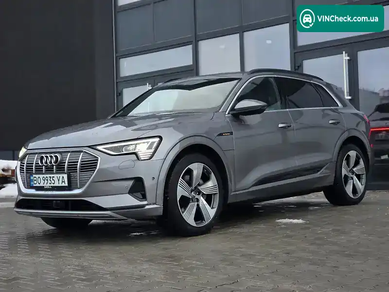 Audi e-tron 2019, фото з оголошення 2 з 21, VIN WAUZZZGE0KB004301