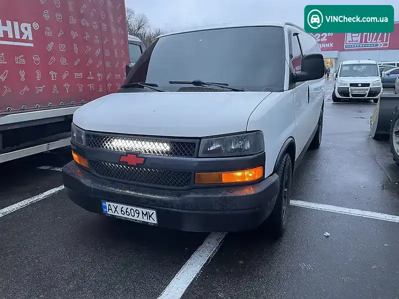 Chevrolet Express 2007, фото з оголошення 1 з 10, VIN 1GCFH15T871145934