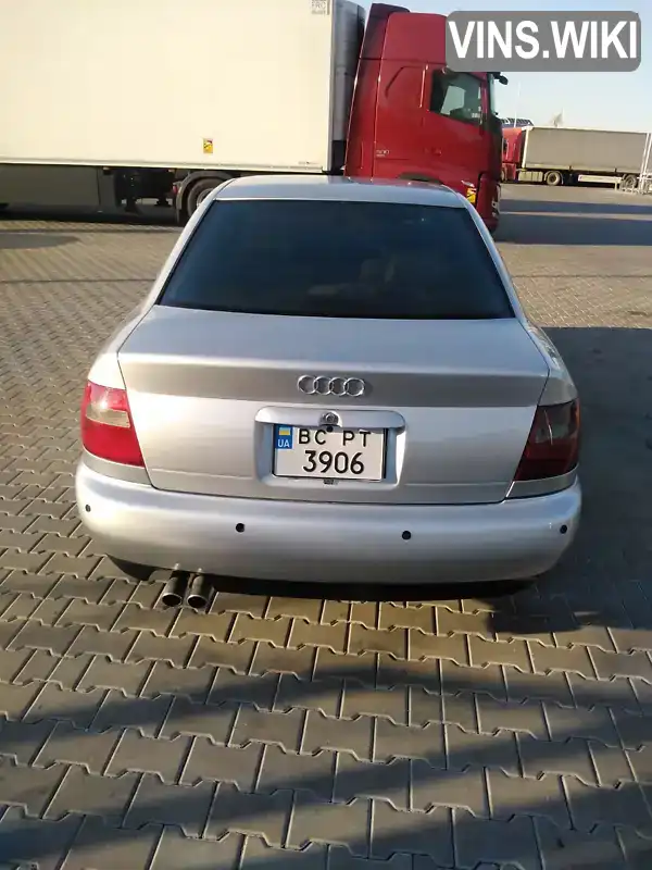 Audi A4 1998, фото з оголошення 2 з 6, VIN WAUZZZ8DZWA105618