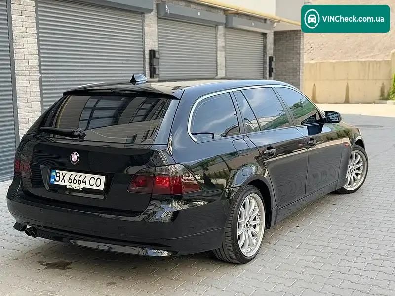 BMW 5 Series 2006, фото з оголошення 2 з 20, VIN WBANL31050CM85681