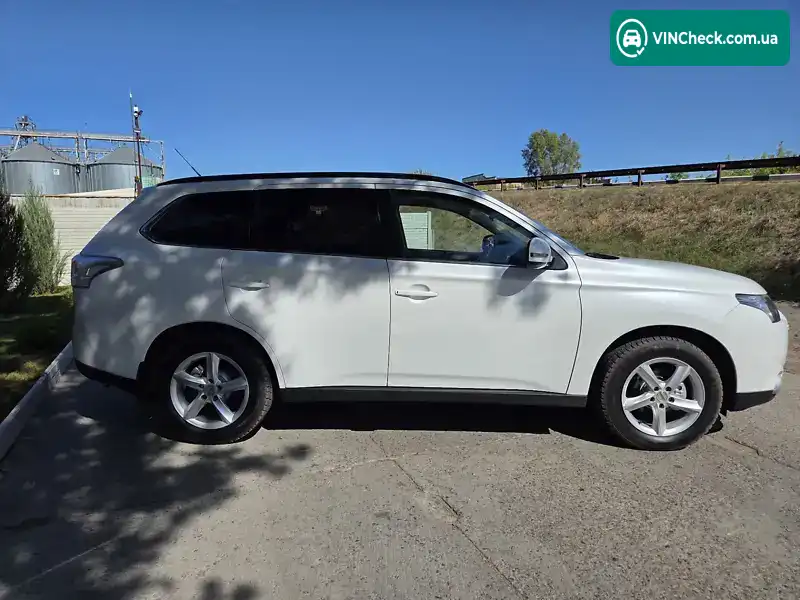 Mitsubishi Outlander 2013, фото з оголошення 2 з 20, VIN JMBXTGF7WDZ002447