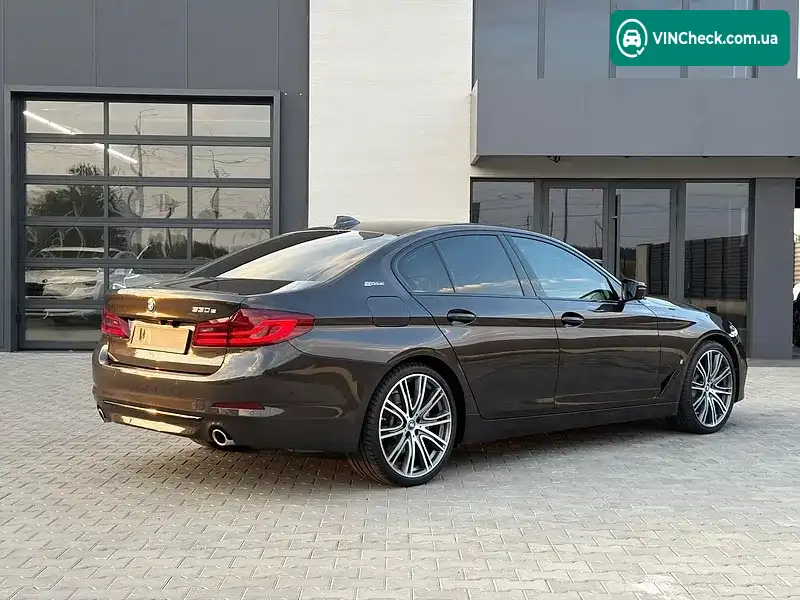 BMW 5 Series 2017, фото з оголошення 2 з 20, VIN WBAJA91060G591945