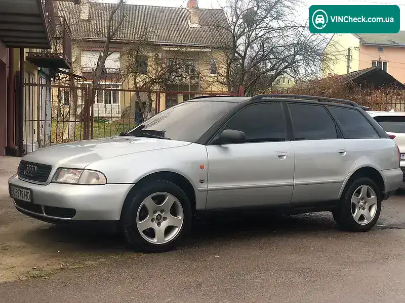 Audi A4 1998, фото з оголошення, VIN WAUZZZ8DZWA043592