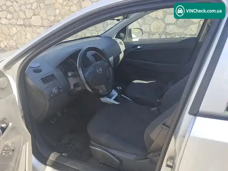 Opel Astra 2009, фото з оголошення 2 з 5, VIN W0L0AHL3595086769