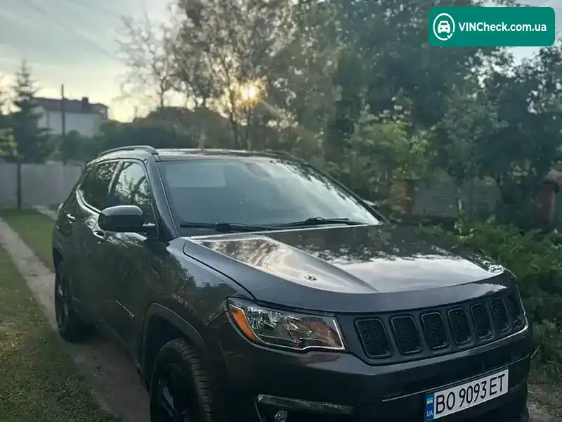 Jeep Compass 2018, фото з оголошення 2 з 20, VIN 3C4NJDBB1JT299155