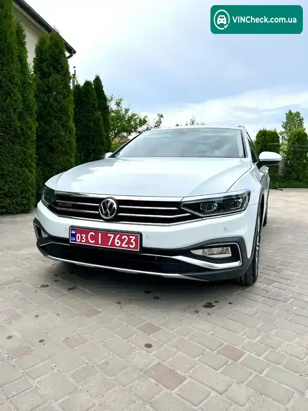 Volkswagen Passat 2019, фото з оголошення 2 з 21, VIN WVWZZZ3CZLE017295