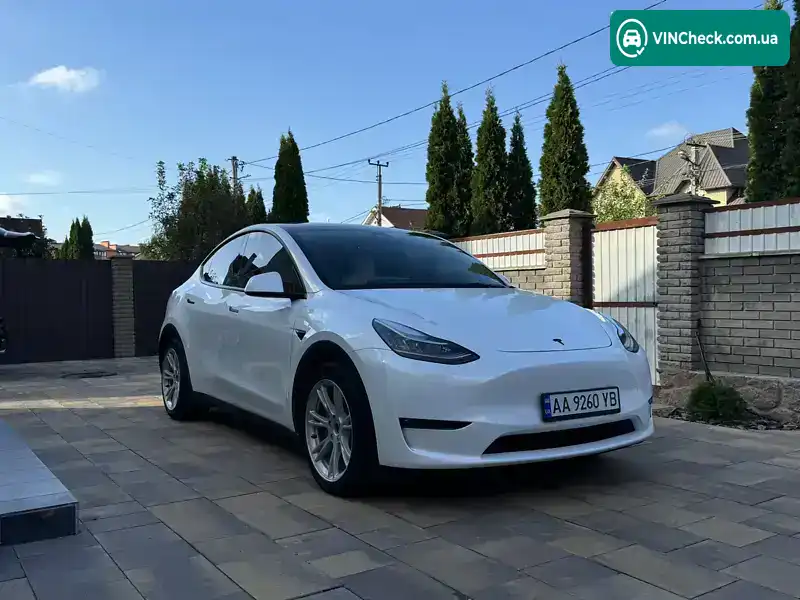 Tesla Model Y 2022, фото з оголошення 1 з 12, VIN 7SAYGDEE9NF376153