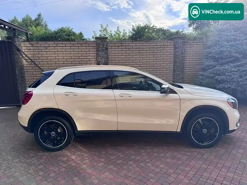 Mercedes-Benz GLA-Class 2017, фото з оголошення 2 з 18, VIN WDCTG4EB6JJ442345