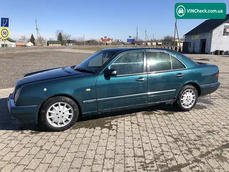 Mercedes-Benz E-Class 1996, фото з оголошення 2 з 13, VIN WDB1241931F066145