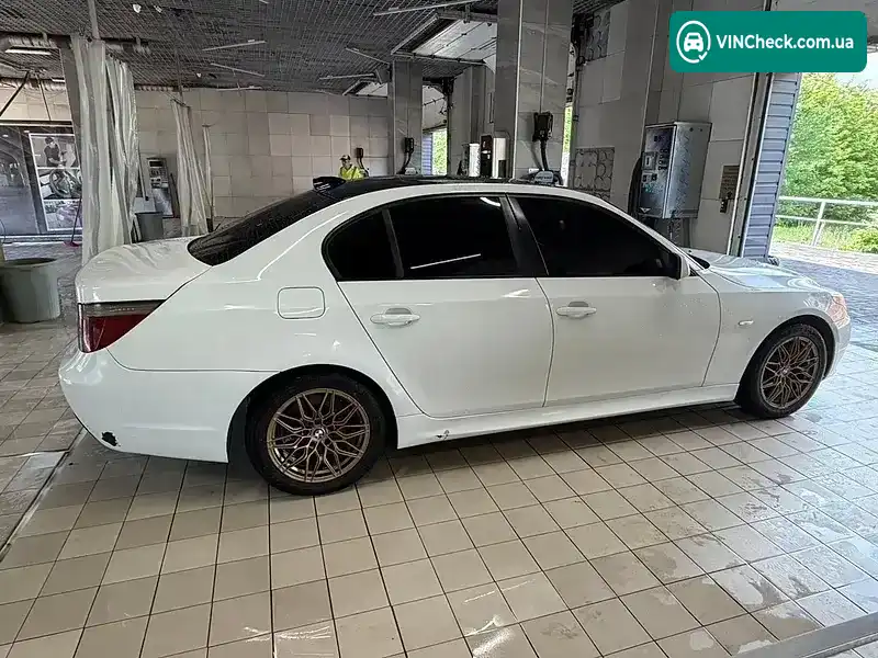 BMW 5 Series 2007, фото з оголошення 2 з 20, VIN WBANV93518CZ62916