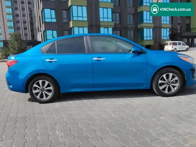 Kia Rio 2021, фото з оголошення 2 з 13, VIN 3KPA24AD4ME392503