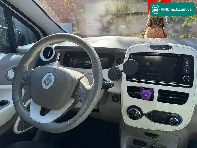 Renault Zoe 2015, фото з оголошення 2 з 20, VIN VF1AGVYA052536916