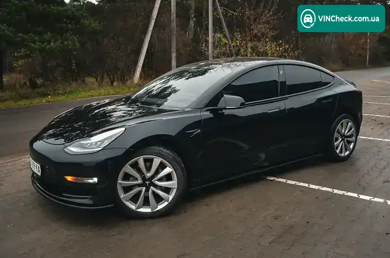 Tesla Model 3 2018, фото з оголошення 2 з 21, VIN 5YJ3E1EB2JF113370