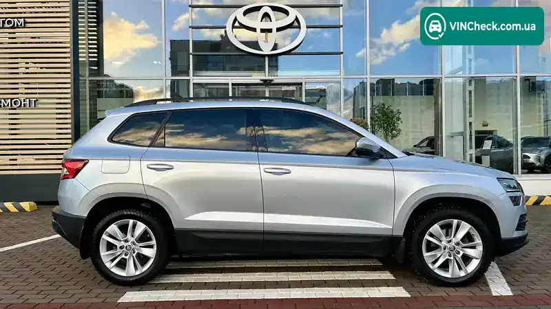 Skoda Karoq 2021, фото з оголошення 2 з 21, VIN TMBJC6NU7NB200427