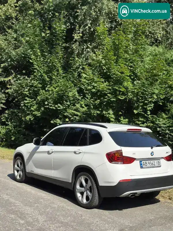 BMW X1 2011, фото з оголошення 2 з 21, VIN WBAVL310X0VS08884