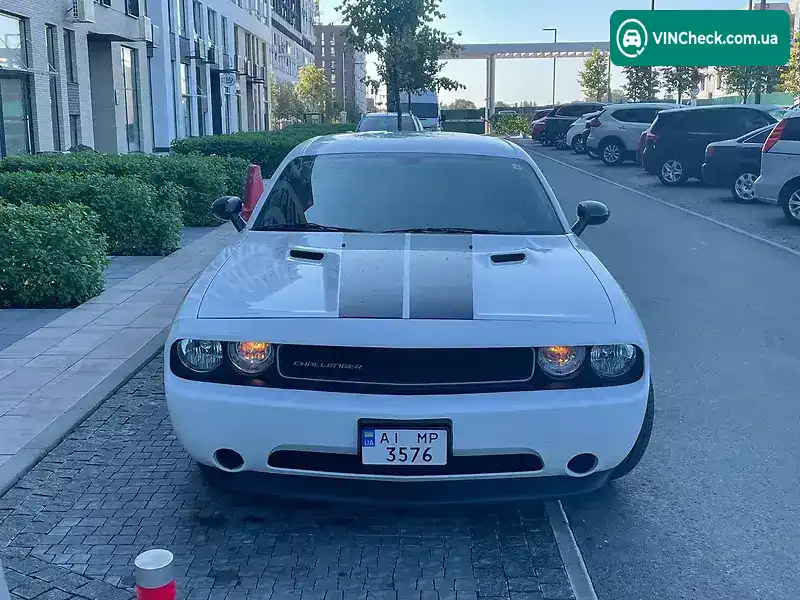 Dodge Challenger 2013, фото з оголошення 2 з 20, VIN 2C3CDYAG5DH737079