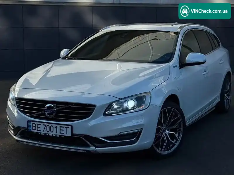 Volvo V60 2013, фото з оголошення 1 з 20, VIN YV1GWAA50E1172503