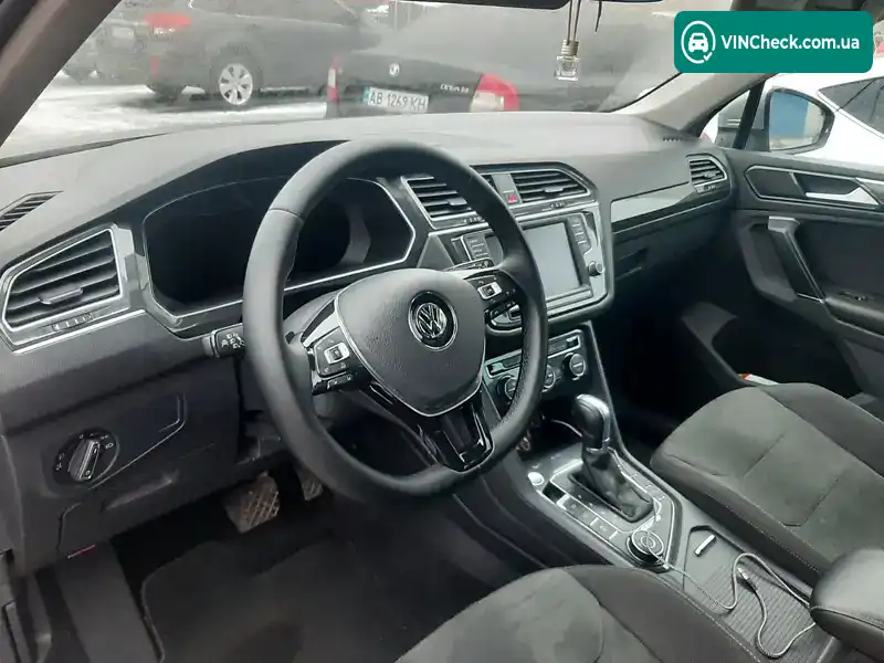 Volkswagen Tiguan 2017, фото з оголошення 1 з 14, VIN WVGZZZ5NZHW880446