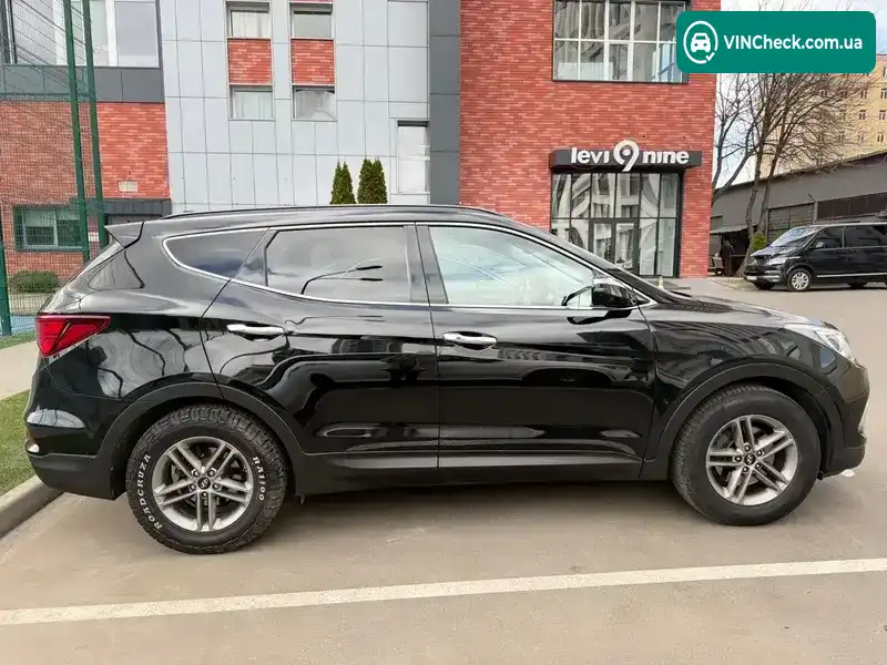 Hyundai Santa FE 2018, фото з оголошення 1 з 10, VIN 5NMZUDLBXJH097905