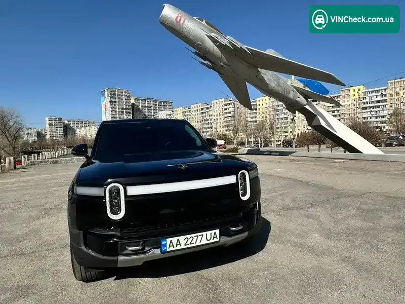 Rivian R1S 2023, фото з оголошення 1 з 20, VIN SCA1S68039UX01568