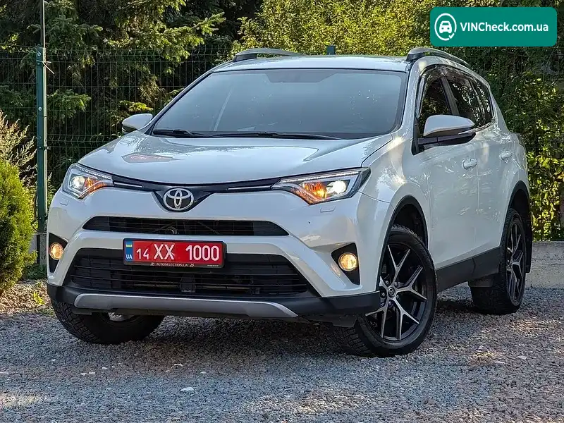 Toyota RAV4 2017, фото з оголошення 1 з 20, VIN JTMRBREV30D088061