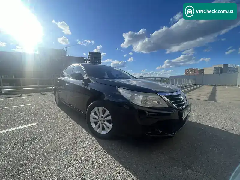 Renault Latitude 2011, фото з оголошення 2 з 17, VIN VF1ABL21AUC255516
