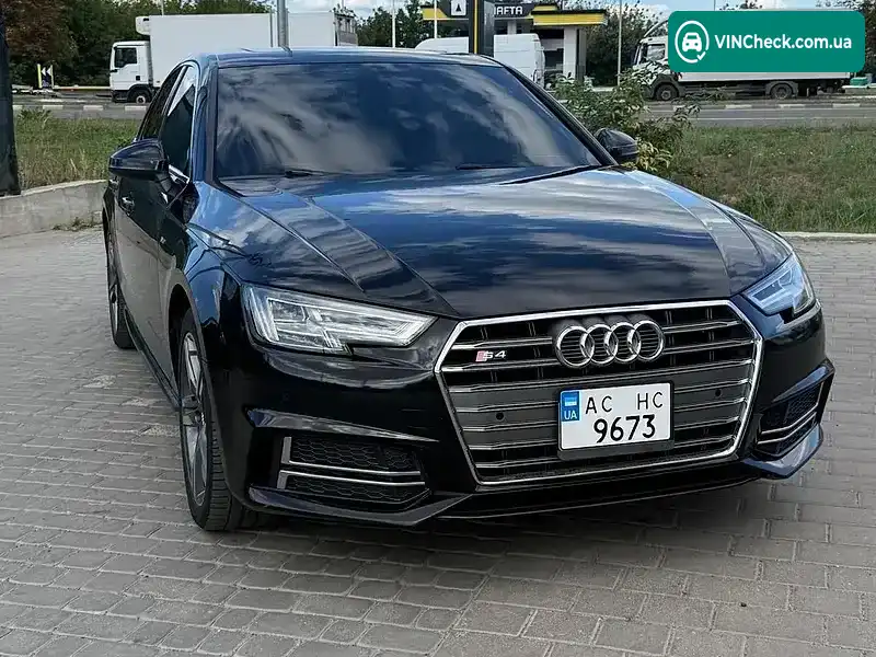 Audi A4 2017, фото з оголошення 1 з 20, VIN WAULMAF43JA048571