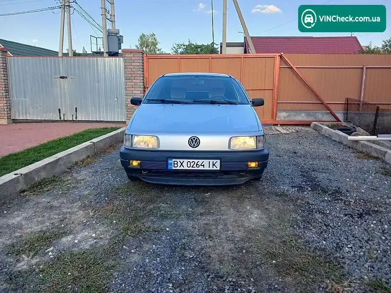 Volkswagen Passat 1988, фото з оголошення 1 з 16, VIN WVWZZZ31ZJE023612