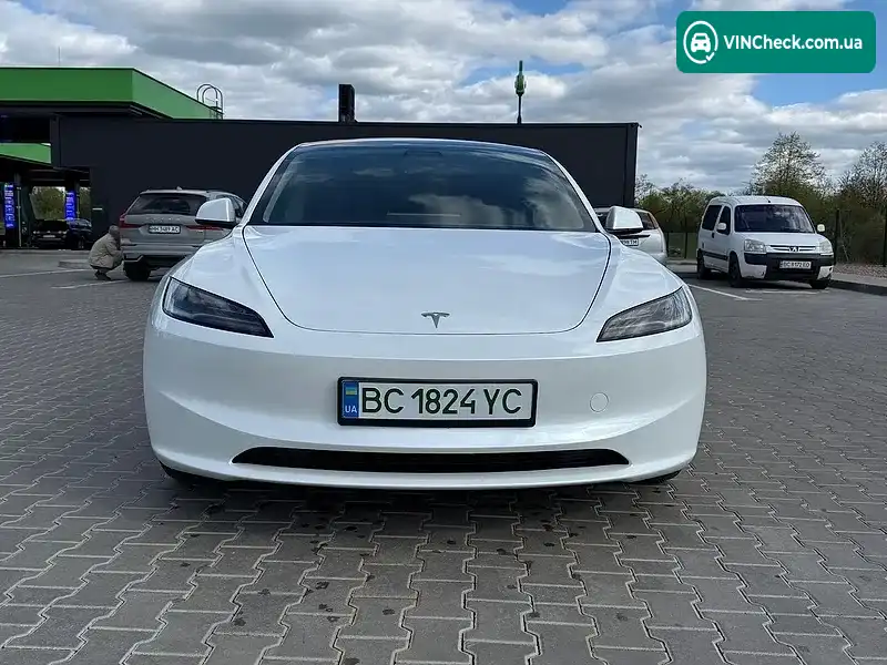 Tesla Model 3 2025, фото з оголошення 2 з 14, VIN 5YJ3E1EB7SF928813