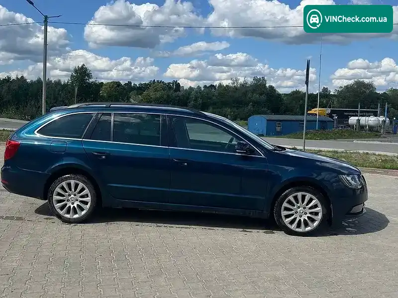 Skoda Superb 2013, фото з оголошення 2 з 9, VIN TMBJE73T6E9022172
