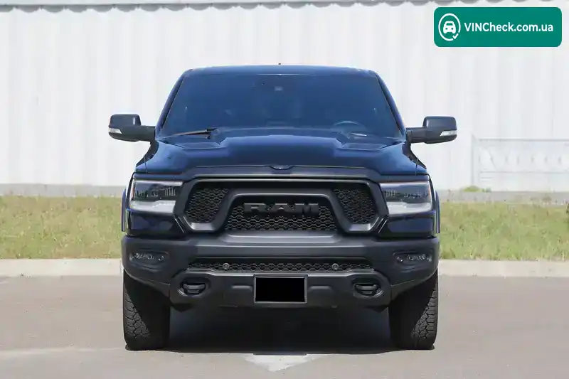Ram 1500 2023, фото з оголошення 2 з 21, VIN 1C6SRFLTXNN137956