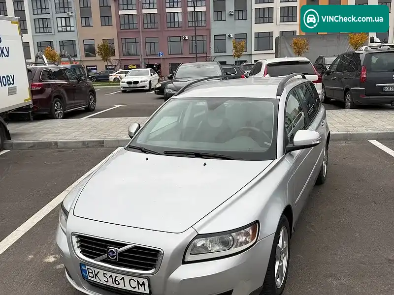 Volvo V50 2010, фото з оголошення 1 з 20, VIN YV1MW7551A2568255