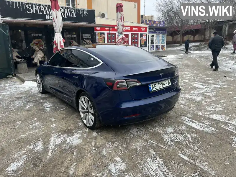 Tesla Model 3 2018, фото з оголошення 2 з 5, VIN 5YJ3E1EB2JF074196