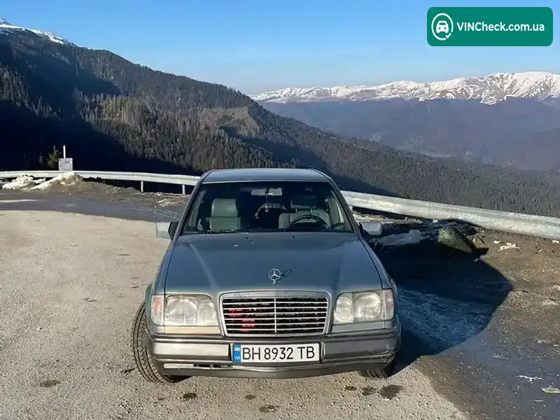 Mercedes-Benz E-Class 1993, фото з оголошення 2 з 14, VIN WDB1240221B859122