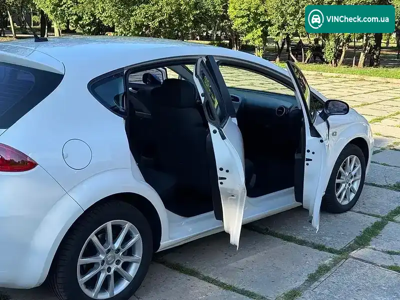 SEAT Leon 2011, фото з оголошення 2 з 11, VIN VSSZZZ1PZCR004345