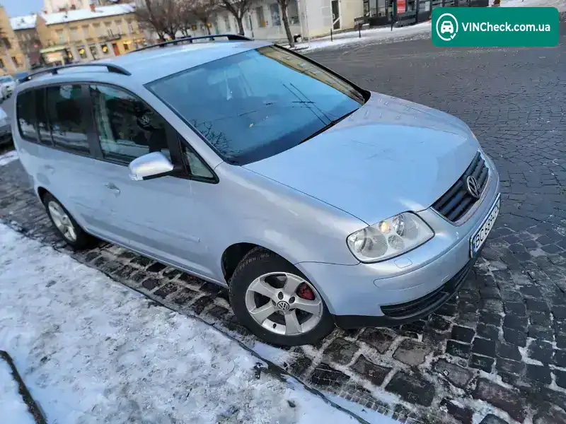 Volkswagen Touran 2004, фото з оголошення 1 з 13, VIN WVGZZZ1TZ5W016182