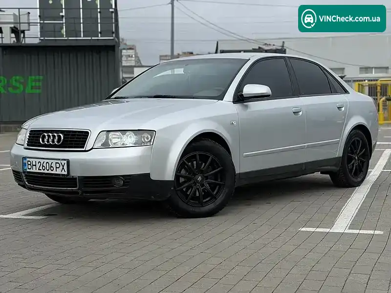 Audi A4 2002, фото з оголошення 2 з 18, VIN WAUZZZ8E03A036686