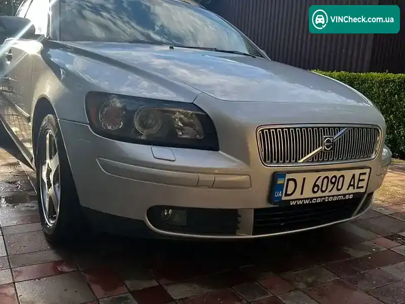 Volvo V50 2004, фото з оголошення 1 з 6, VIN YV1MW684142004103
