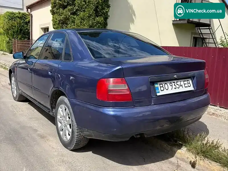 Audi A4 1996, фото з оголошення 2 з 6, VIN WAUZZZ8DZTA144377