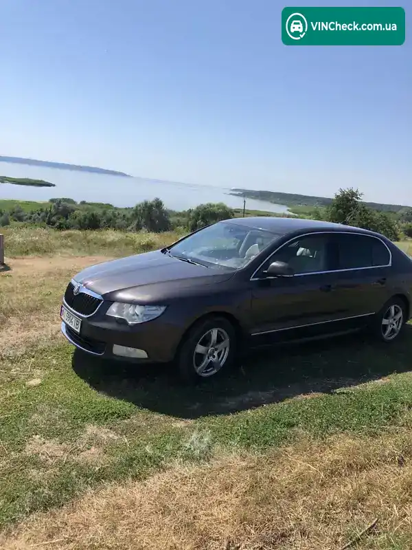 Skoda Superb 2009, фото з оголошення 2 з 9, VIN TMBAE73T2A9006755