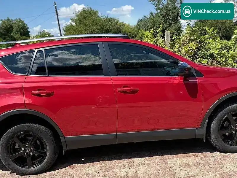 Toyota RAV4 2017, фото з оголошення 2 з 14, VIN JTMBFREV8HJ133336