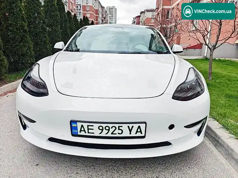 Tesla Model 3 2021, фото з оголошення 2 з 13, VIN 5YJ3E1EA9NF131636