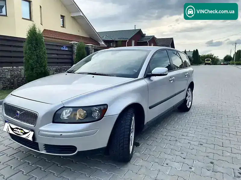 Volvo V50 2005, фото з оголошення 1 з 10, VIN YV1MW763262165126