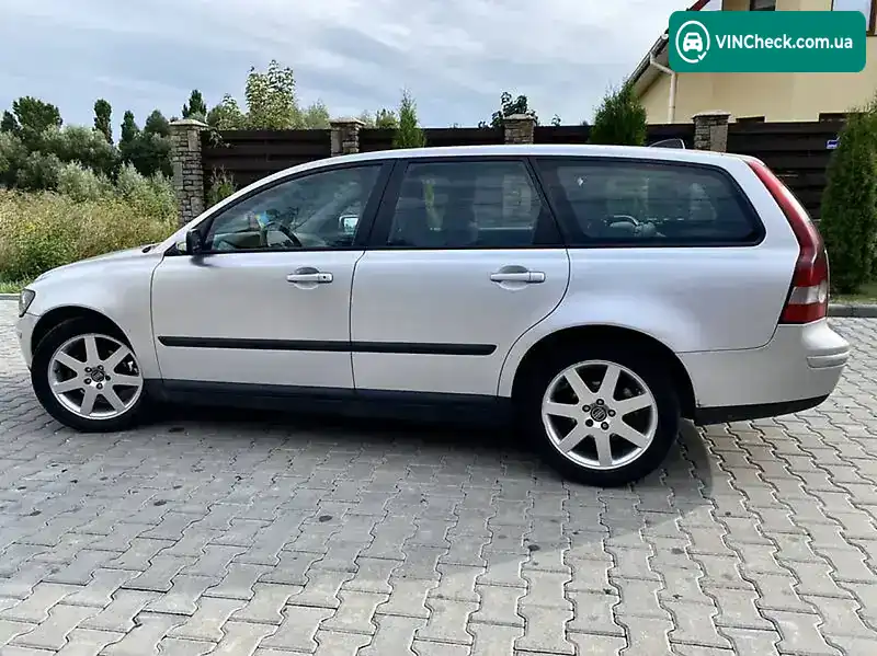 Volvo V50 2005, фото з оголошення 2 з 10, VIN YV1MW763262165126
